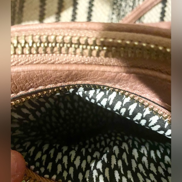 Mauve Faux Leather Mini Crossbody Bag w/ Wallet - Picture 4 of 16